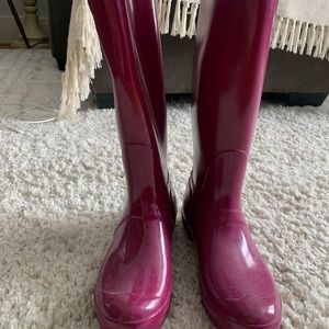 EUC TALL PURPLE HUNTER RAIN BOOTS 7